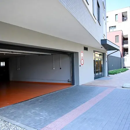 아파트 Elegant New Flat Near Airport Tram To Centre 프라하